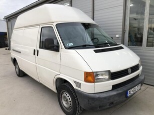 VOLKSWAGEN TRANSPORTER T4