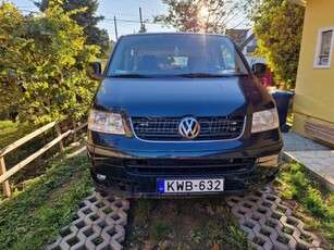 VOLKSWAGEN TRANSPORTER T5 2.5 TDI Caravelle Comfortline Tiptronic Transporter 2.5 Caravelle Tiptronic