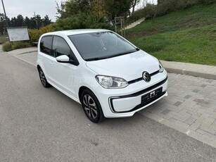 VOLKSWAGEN UP e-Up! 25700km ACTIVE/NAGY AKKSI/ÜLÉS-SZÉLVÉDŐ FŰTÉS/SÁVTARTÓ/MULTIKORMÁNY