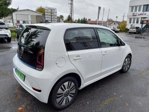 VOLKSWAGEN UP e-Up! + téli kerék