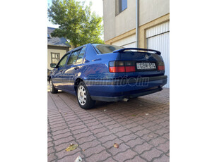 VOLKSWAGEN VENTO 1.6 CL