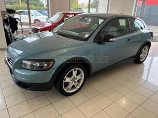 VOLVO C30 1.6 D Momentum