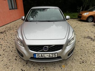 VOLVO C30 2.0 D Momentum !! VÉGIG SZERVIZELT !! DIGIT KLÍMA !! 2KULCS !!