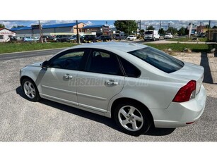 VOLVO S40 1.6 D [D2] Momentum 4 ÚJ PORLASZTÓ!!!