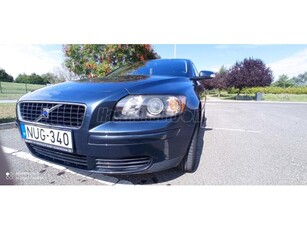 VOLVO S40 1.6 D Momentum