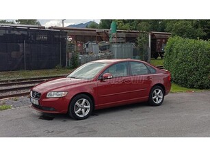 VOLVO S40 2.0 D [D3] Momentum