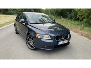 VOLVO S40 2.0 D [D3] R-Design