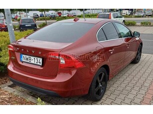 VOLVO S60 2.0 D [D3] Momentum