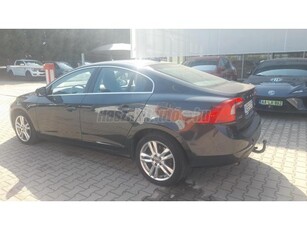 VOLVO S60 2.0 D [D3] Summum