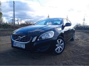 VOLVO S60 2.0 D [D4] Kinetic 5 henger