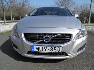 VOLVO S60 2.4 D [D5] Summum Geartronic