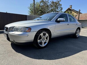 VOLVO S60 2.4 D Momentum