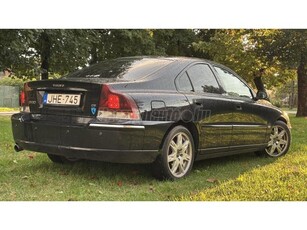 VOLVO S60 2.4 D5 Summum