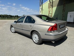 VOLVO S60 2.4