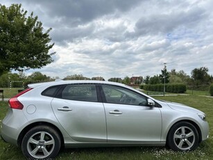 VOLVO V40 1.6 T2 Kinetic