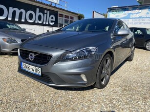 VOLVO V40 2.0 D [D2] R-Design Momentum