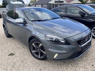 VOLVO V40 2.0 D [D2] R-Design Momentum Geartronic