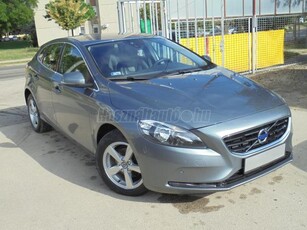 VOLVO V40 2.0 D [D2] Summum BŐR.ÜLÉS FŰTÉS.TEMPOMAT.8X ALUFELNI.TEMPOMAT!!!!!!