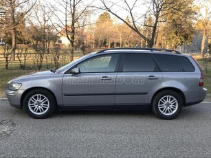 VOLVO V50 1.6 D GYÁRI ALUFELNI! KOMBI KIVITEL!