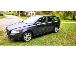 VOLVO V50 1.6 D Momentum