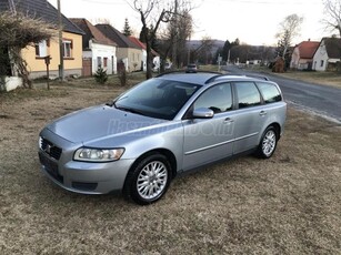 VOLVO V50 1.6 Kinetic