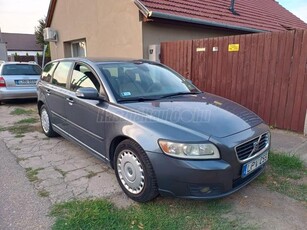 VOLVO V50 2.0 D Momentum