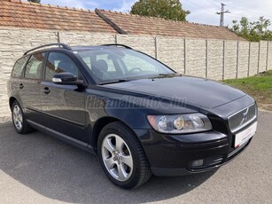 VOLVO V50 2.0 D Momentum Ülésfűtés//Vonóhorog//Friss műszaki