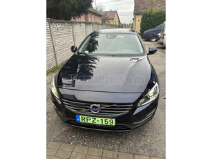 VOLVO V60 2.4 D [D6] PHEV AWD Summum Geartronic