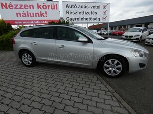 VOLVO V60 2.4D D5 KINETIC