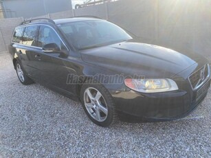 VOLVO V70 1.6 D [D2] Summum Powershift Full extra automata. xenon. Tempomat