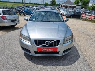 VOLVO V70 1.6 D DRIVe Summum 3 év Garanciával . ingyenes szervízekkel . 0 ft önerőtől hitelre is