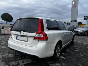 VOLVO V70 2.0 D [D3] Kinetic