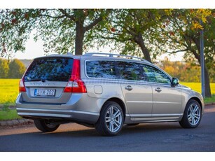 VOLVO V70 2.0 D [D3] Summum