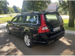 VOLVO V70 2.0 D [D4] Kinetic