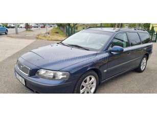 VOLVO V70 2.4