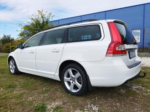 VOLVO V70 2.4 D [D4] AWD Summum Geartronic Klíma!Bőr!Automata!