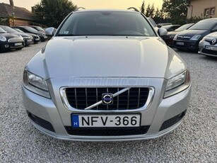 VOLVO V70 2.4 D Momentum Geartronic