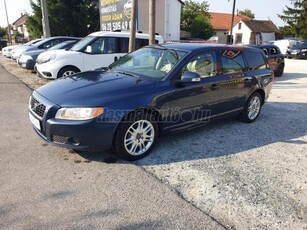 VOLVO V70 2.4 D Summum