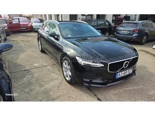 VOLVO V90 2.0 D [D3] Momentum Geartronic SZERVÍZKÖNYV. BŐR