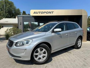 VOLVO XC60 2.0 D [D3] Momentum FWD 2 ÉV GARANCIA. PANORÁMATETŐ. TEMPOMAT