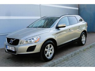 VOLVO XC60 2.0 D [D4] Momentum FWD BŐR-TEMPOMAT-NAVI-VEZETETT SZERVÍZKÖNYV!!