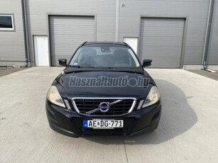 VOLVO XC60 2.4 D [D3] Momentum Geartronic Végig Szervizelt.Szép Állapotú!