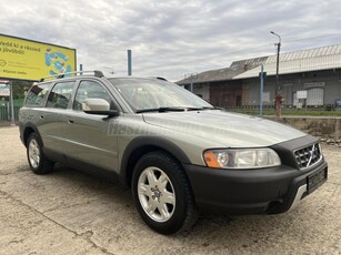 VOLVO XC70 2.4 D [D5] AWD Momentum Geartronic