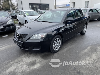 MAZDA Mazda 3