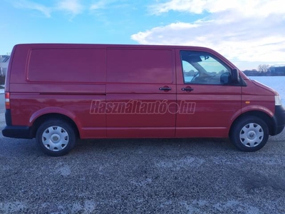 VOLKSWAGEN TRANSPORTER T5 1.9 TDI