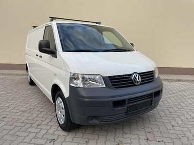 VOLKSWAGEN TRANSPORTER T5 1.9 TDI Hosszított. KLÍMA. SZERVIZKÖNYV. EGY NAP ALATT ELVIHETŐ