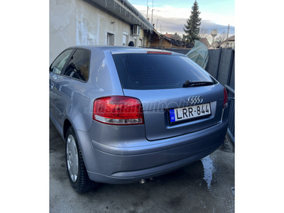 AUDI A3 1.9 PD TDI Ambition 8P