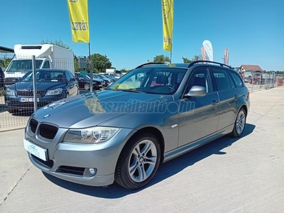 BMW 3-AS SOROZAT 318i Touring KITŰNŐ ÁLLAPOT.SZERVIZKÖNYV.NAVI.!!!