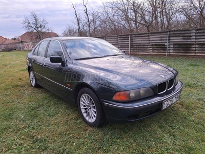 BMW 5-ÖS SOROZAT 528i