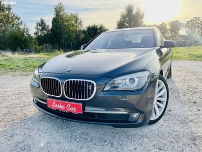 BMW 7-ES Sorozat